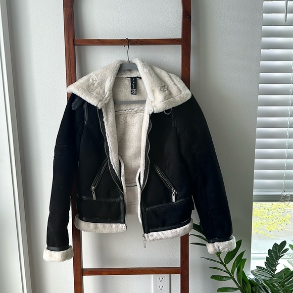 Sherpa Jacket - Picture 1 of 5
